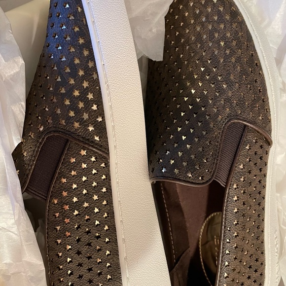 Michael Kors Shoes - Picture 1 of 3
